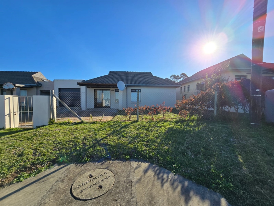 3 Bedroom Property for Sale in Kidds Beach Eastern Cape